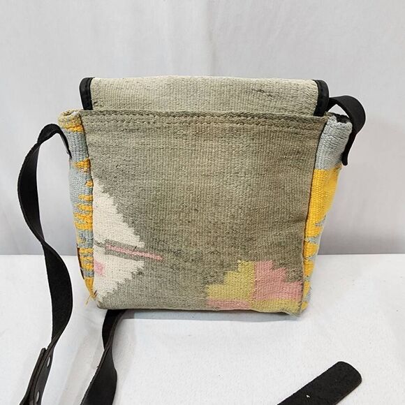 Will Leather Goods Messenger Crossbody Bag Tapestry Aztec Print Black Leather - Picture 2 of 6